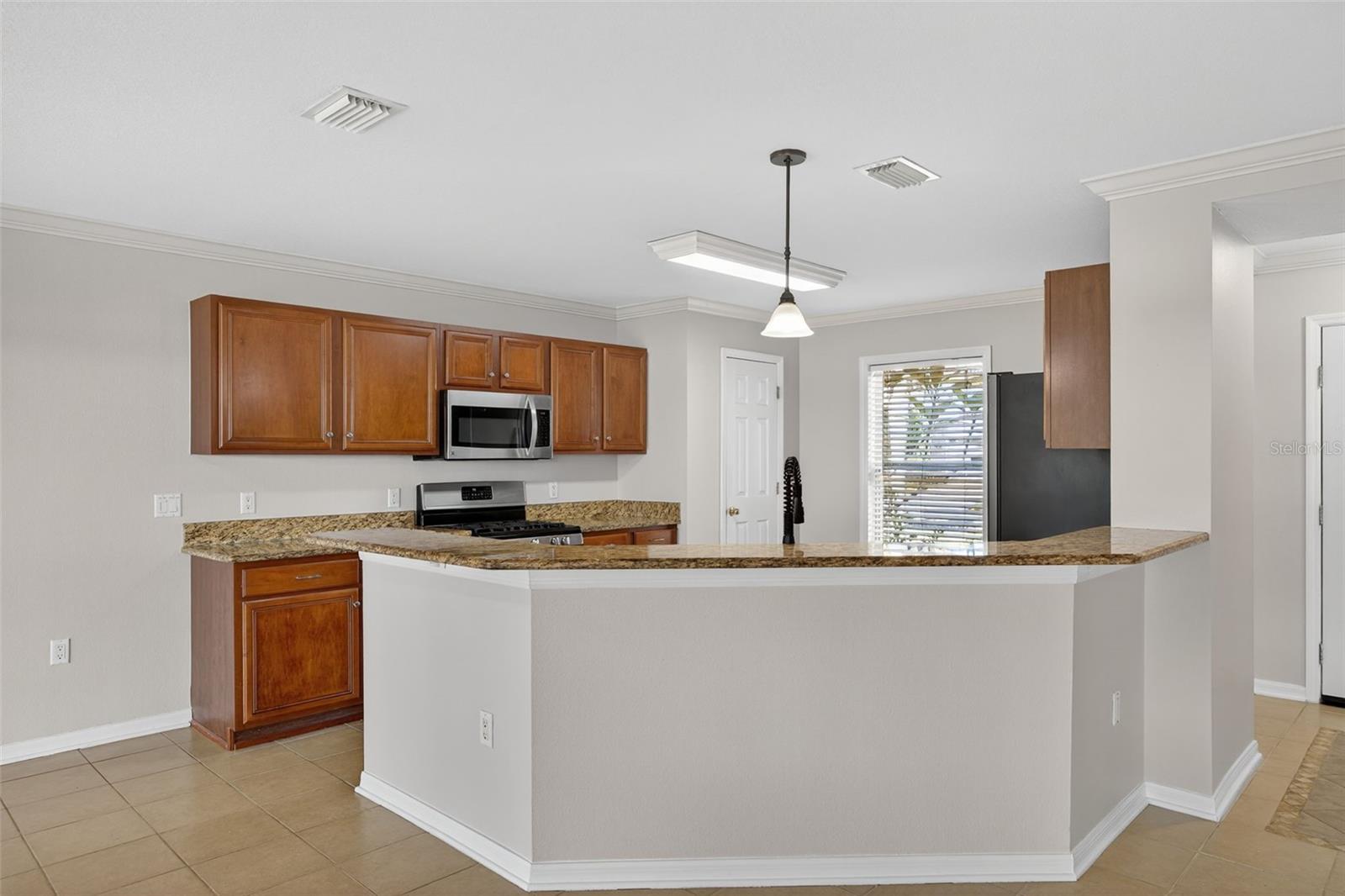 Image 10 of 55 For 6611 Gates Pointe Way