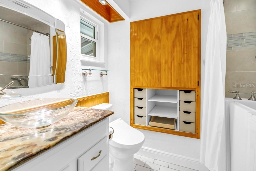 Image 26 of 35 For 11174 90th Terrace