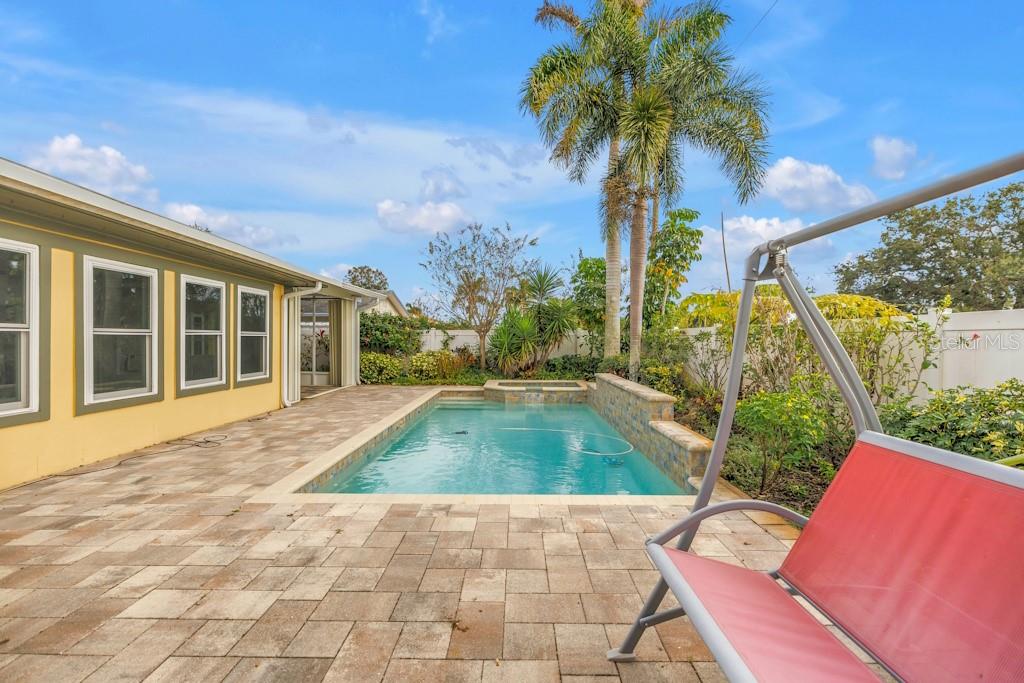 Image 32 of 35 For 11174 90th Terrace