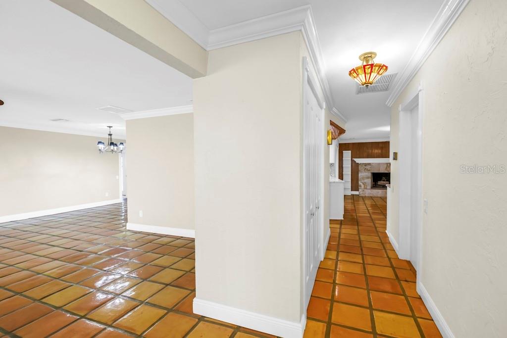 Image 4 of 35 For 11174 90th Terrace