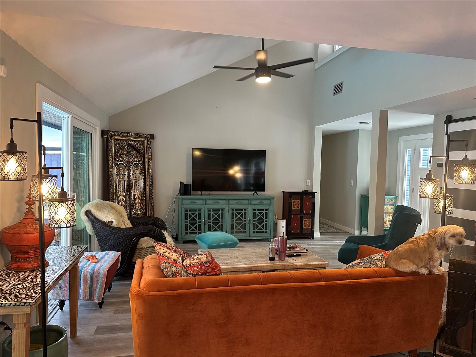 Image 8 of 59 For 9781 Halls River Road