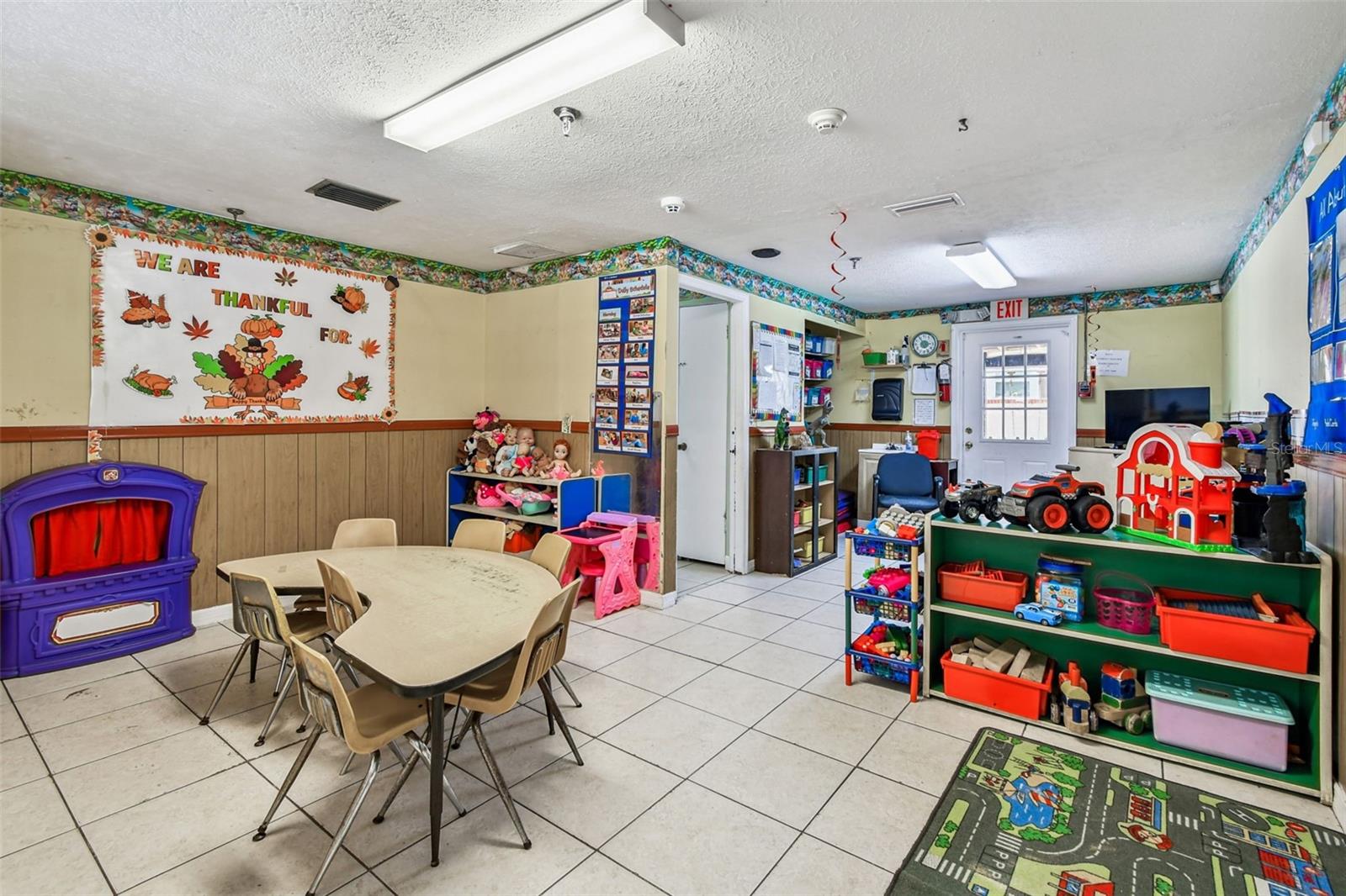 Image 25 of 74 For 9912 Myrtle Street