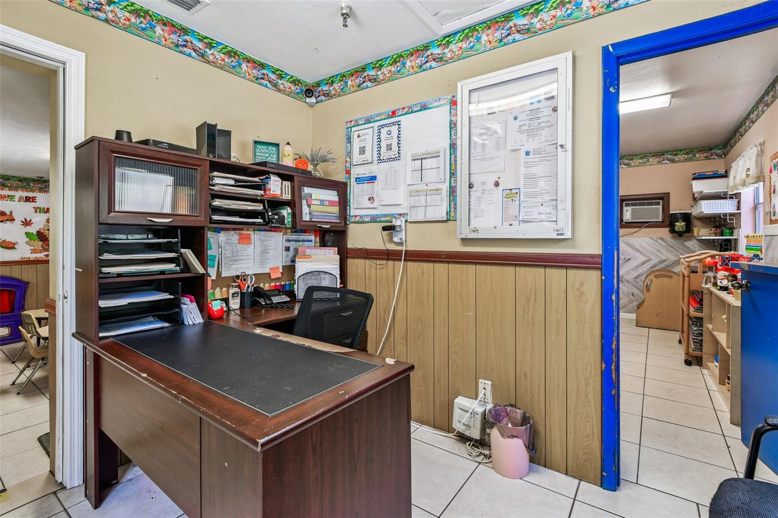 Image 27 of 74 For 9912 Myrtle Street