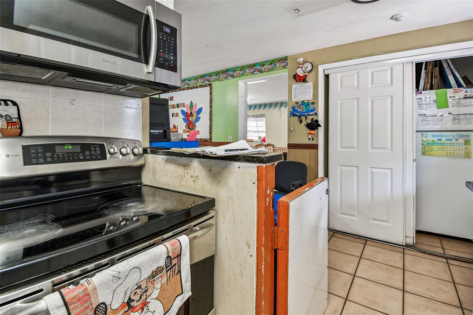 Image 52 of 74 For 9912 Myrtle Street