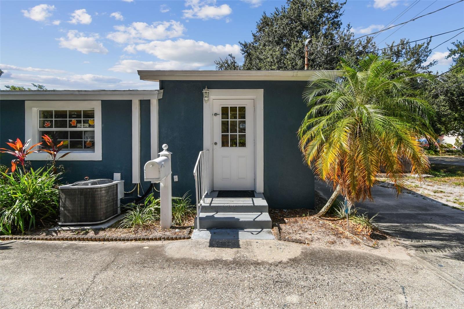 Image 9 of 74 For 9912 Myrtle Street