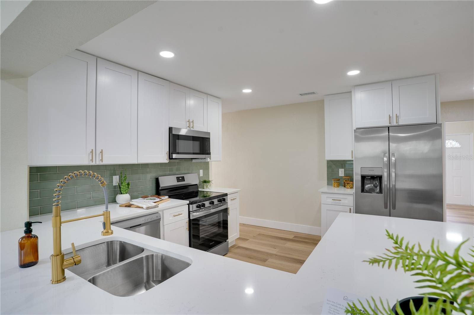 Image 14 of 42 For 6923 16th Avenue N