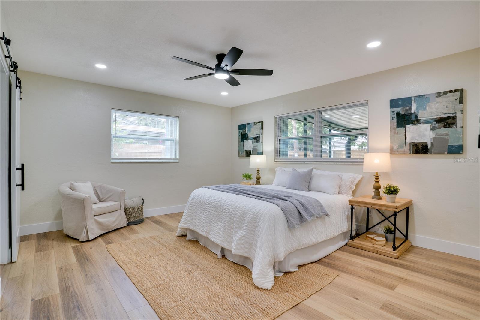 Image 17 of 42 For 6923 16th Avenue N