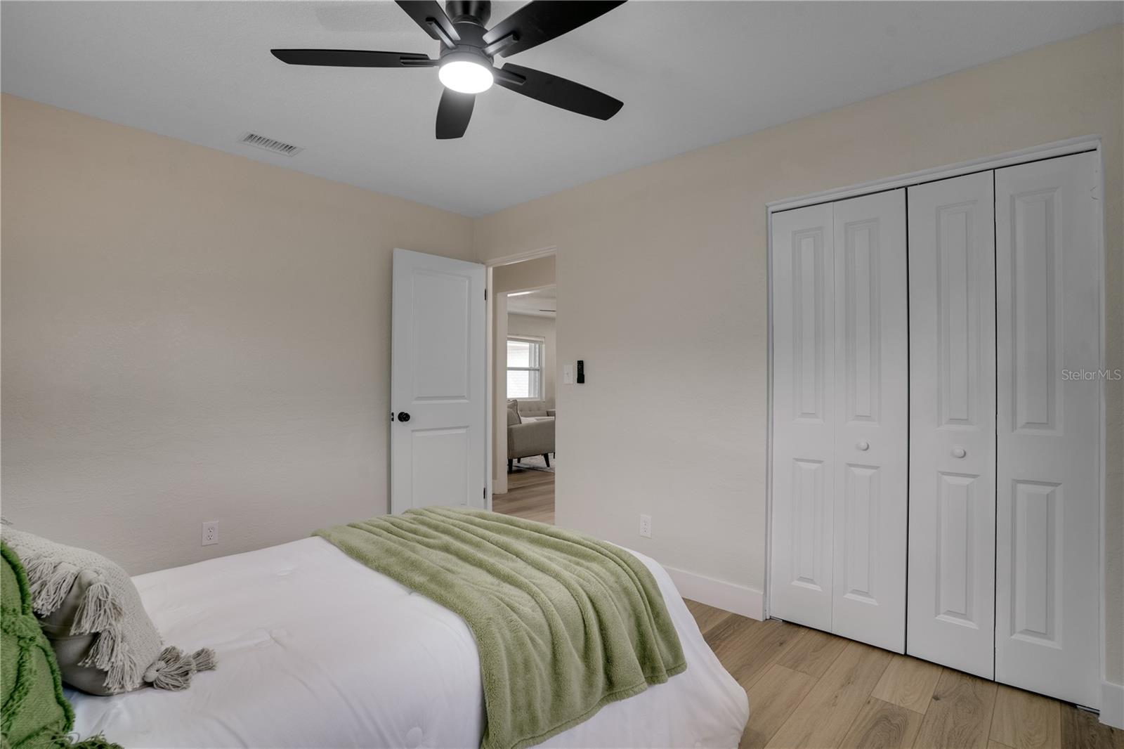 Image 24 of 42 For 6923 16th Avenue N