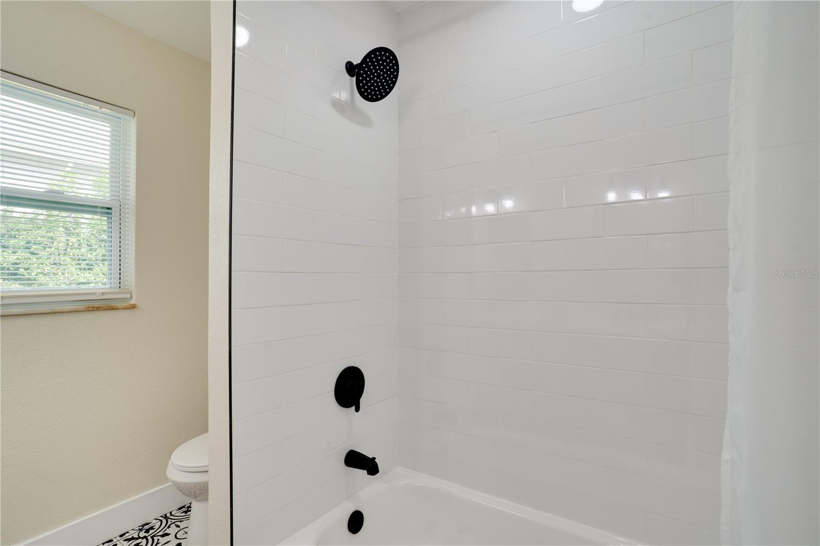 Image 28 of 42 For 6923 16th Avenue N