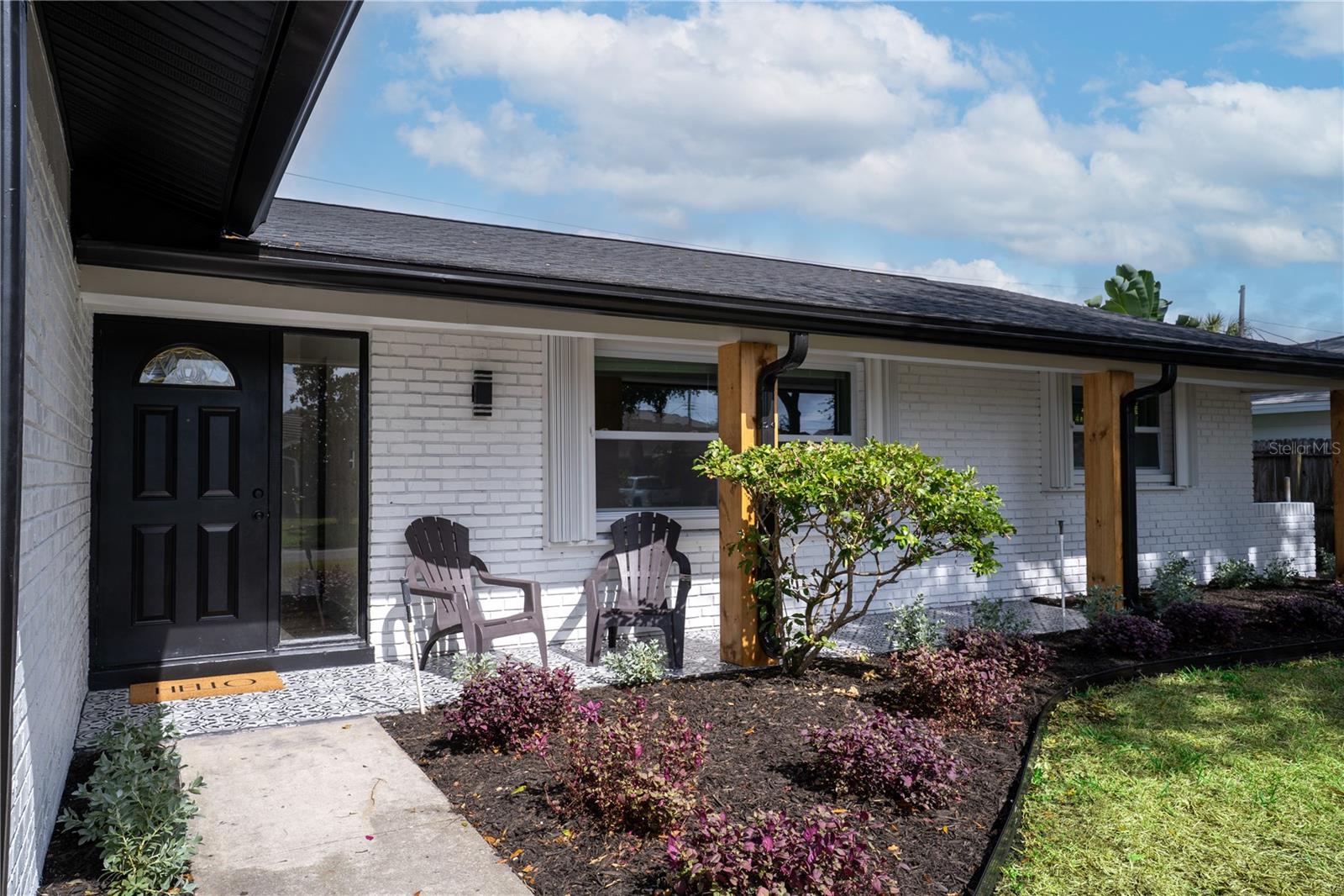 Image 3 of 42 For 6923 16th Avenue N