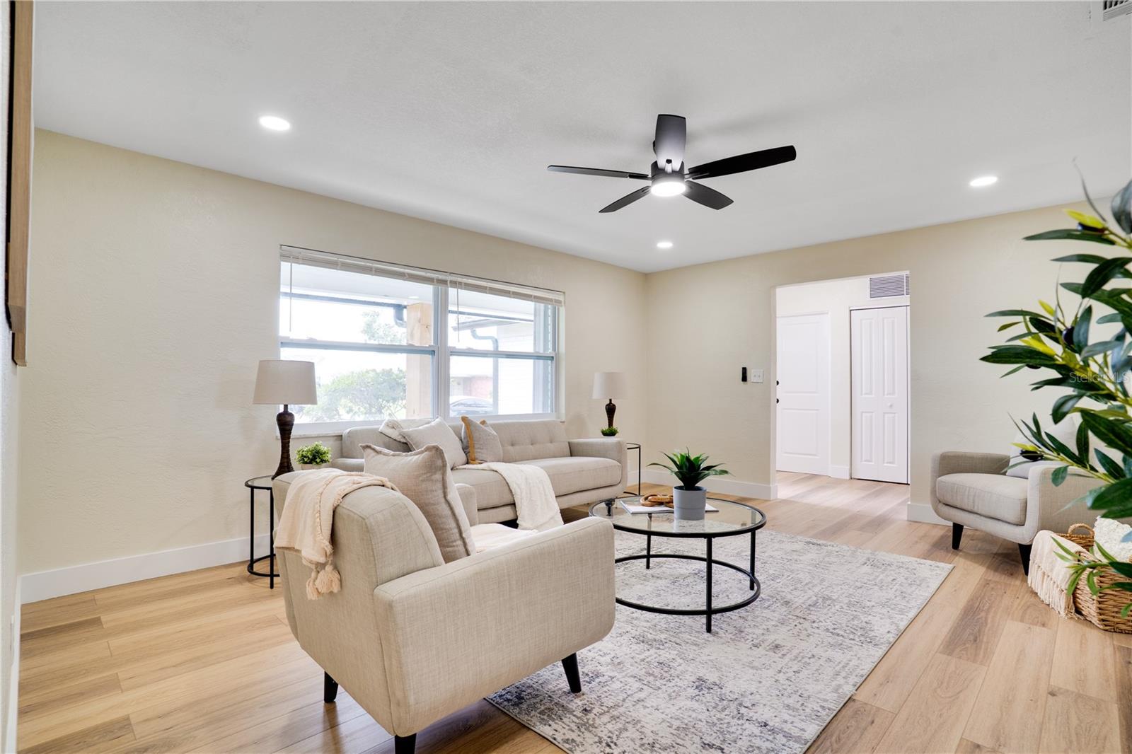 Image 6 of 42 For 6923 16th Avenue N