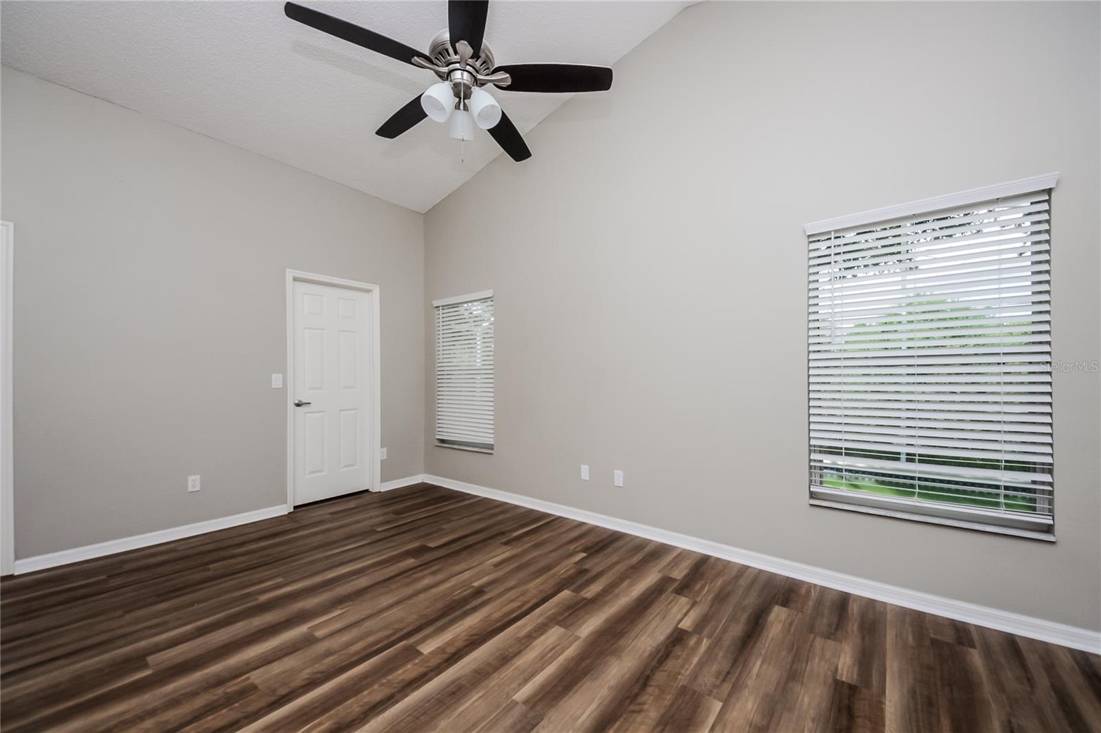 Image 8 of 16 For 1235 Whitewood Way