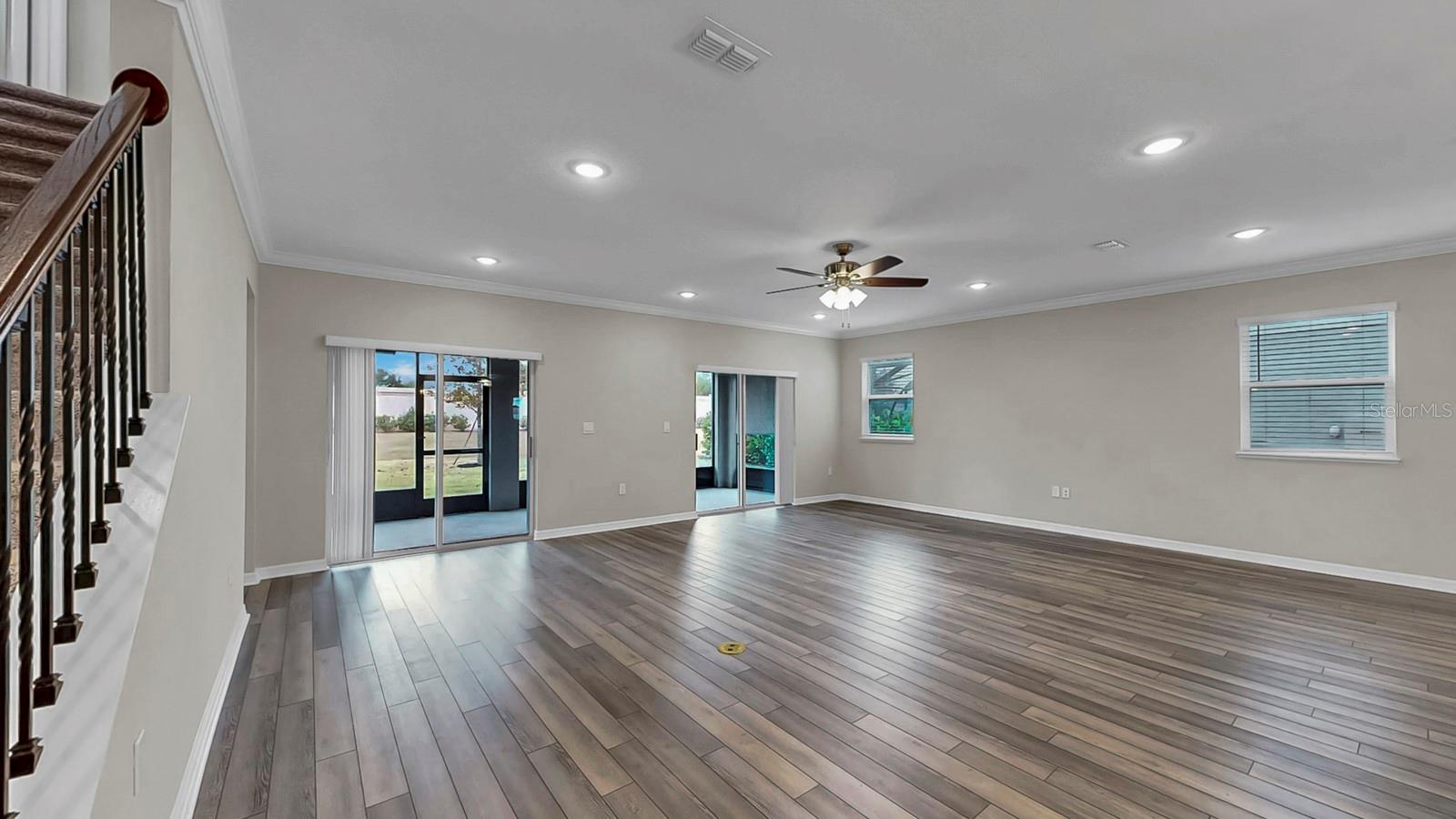 Image 30 of 61 For 8346 Abalone Loop