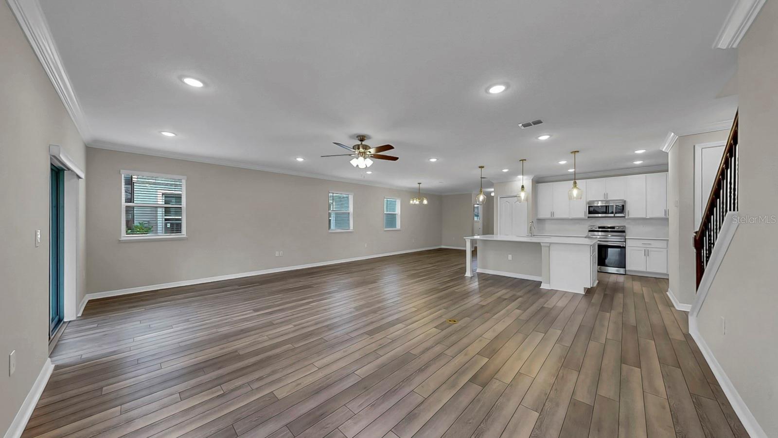 Image 31 of 61 For 8346 Abalone Loop