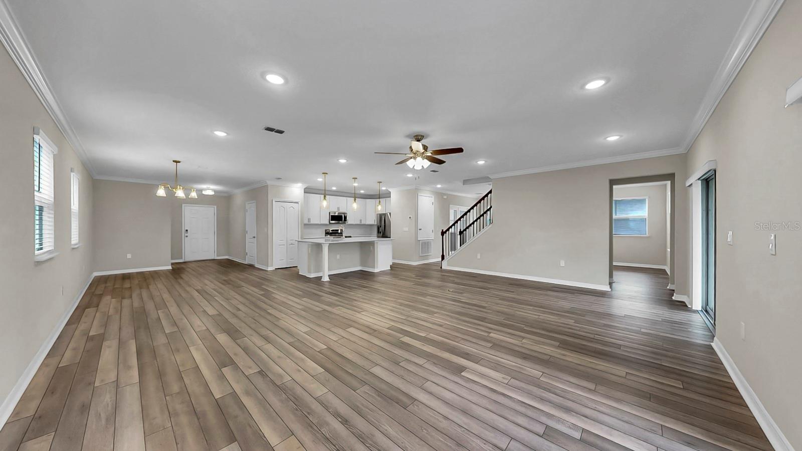 Image 5 of 61 For 8346 Abalone Loop