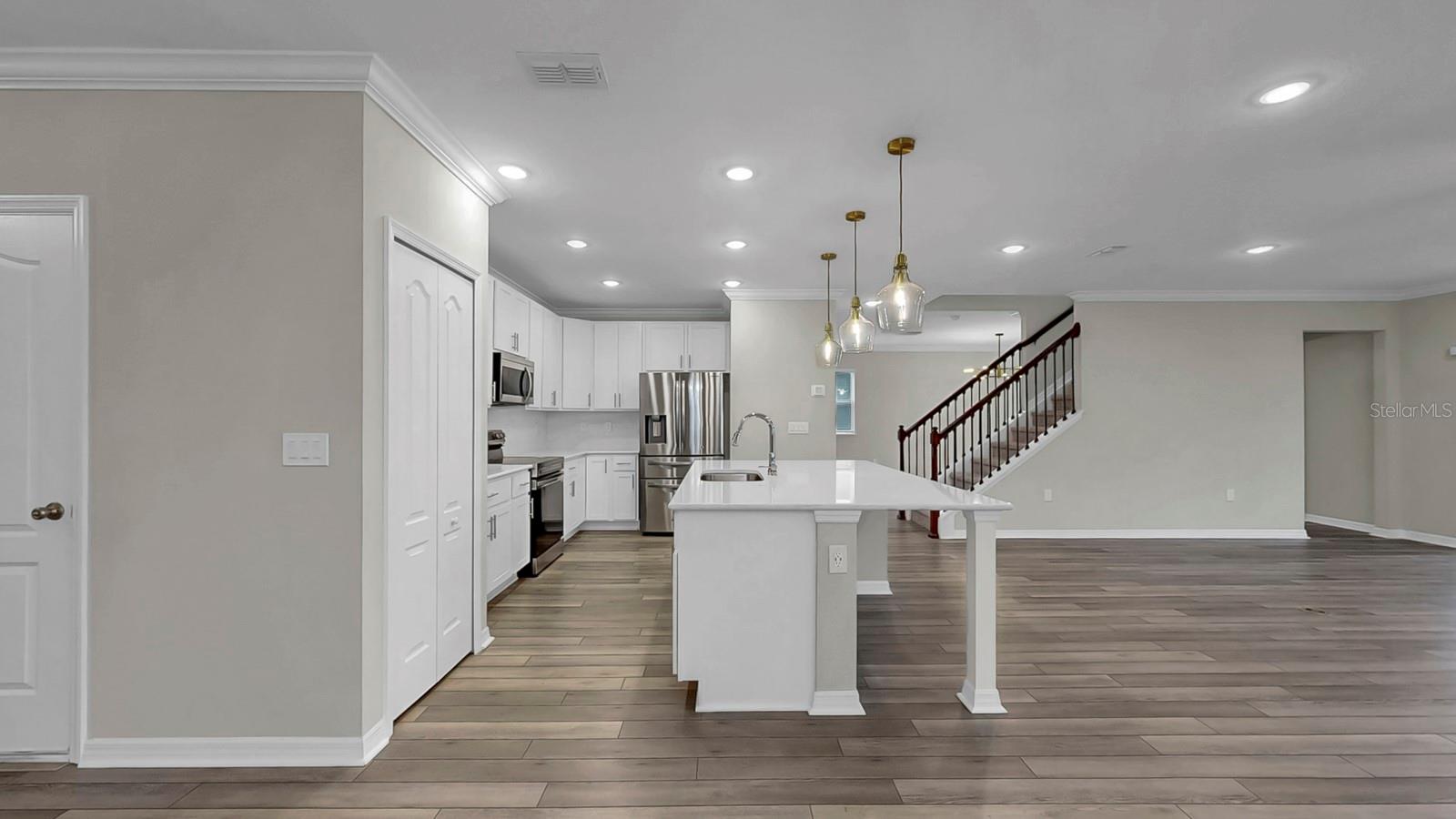 Image 7 of 61 For 8346 Abalone Loop