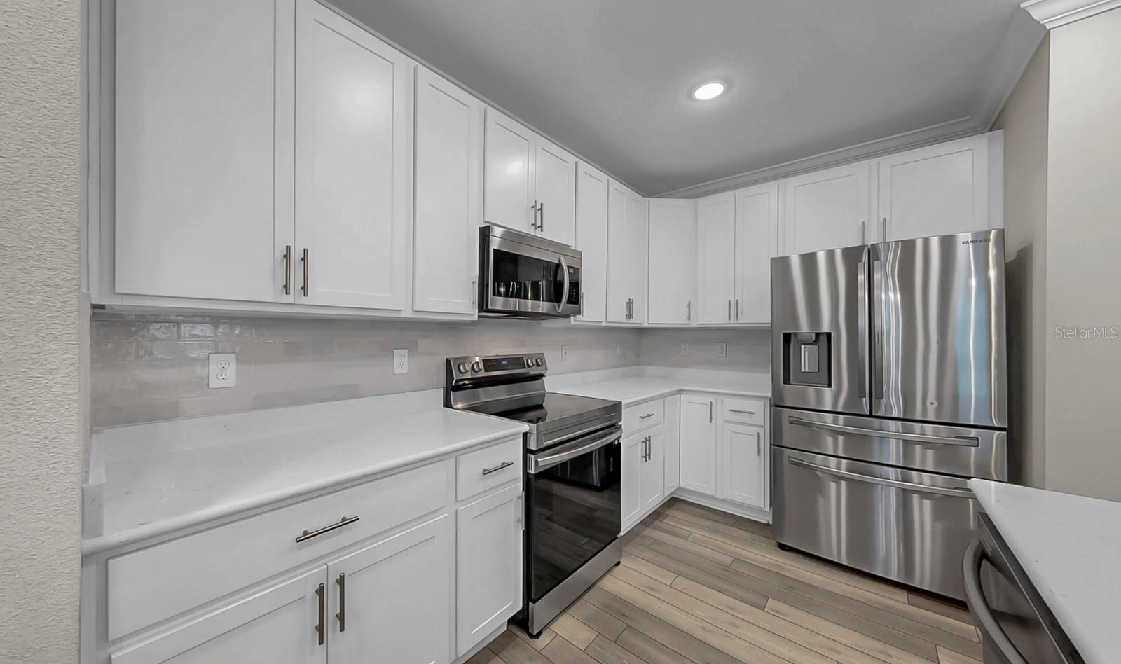 Image 9 of 61 For 8346 Abalone Loop