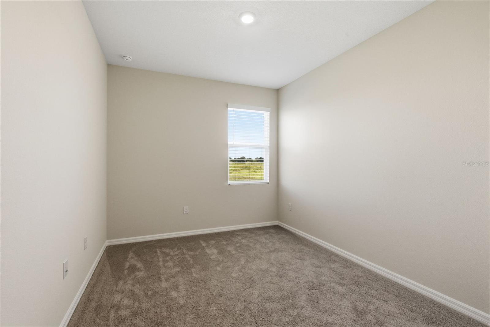 Image 13 of 41 For 32430 Osprey Peak Way