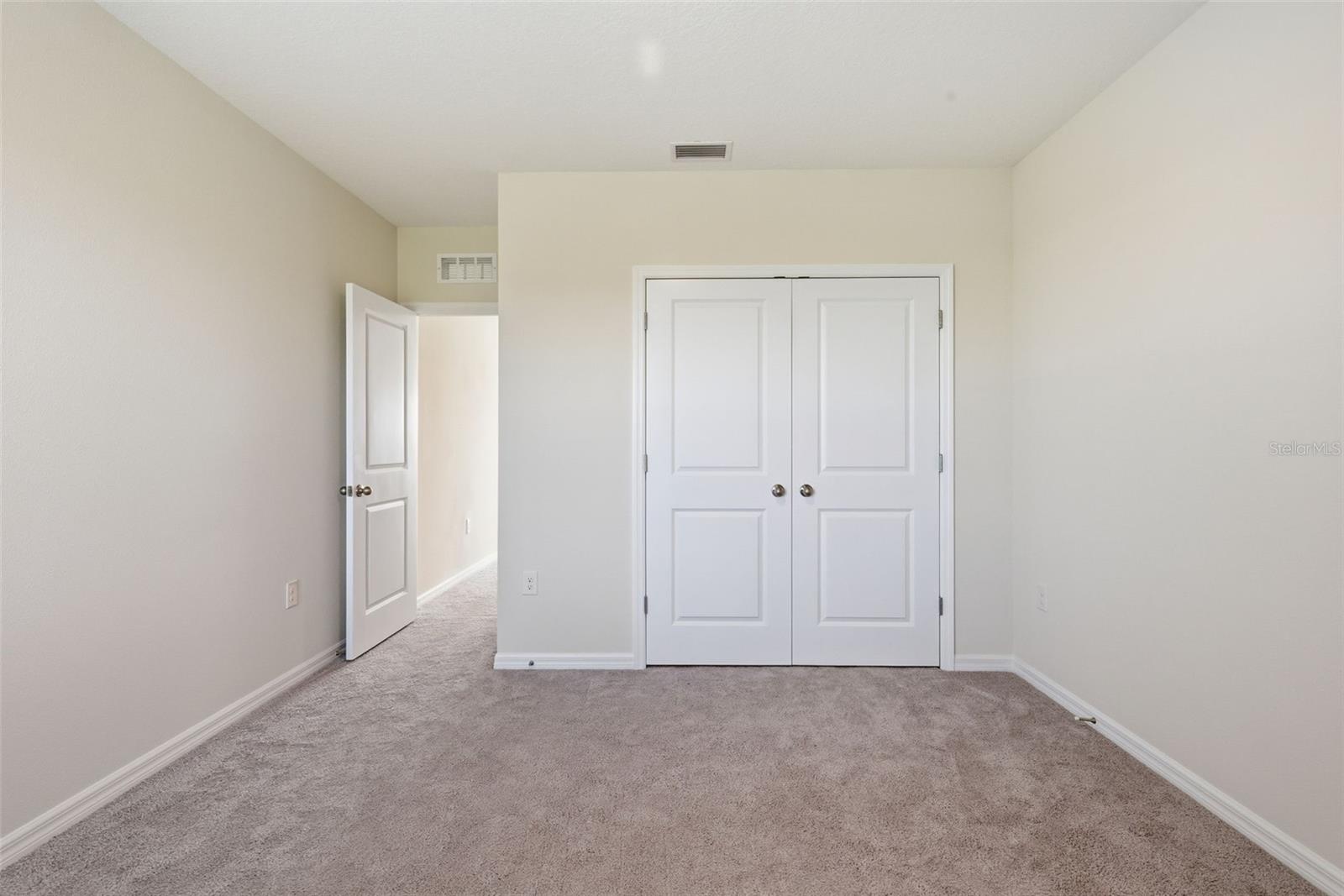 Image 17 of 41 For 32430 Osprey Peak Way