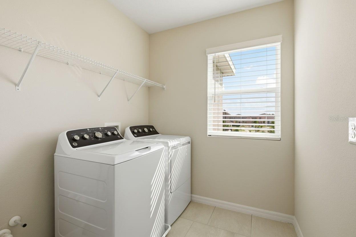 Image 27 of 41 For 32430 Osprey Peak Way