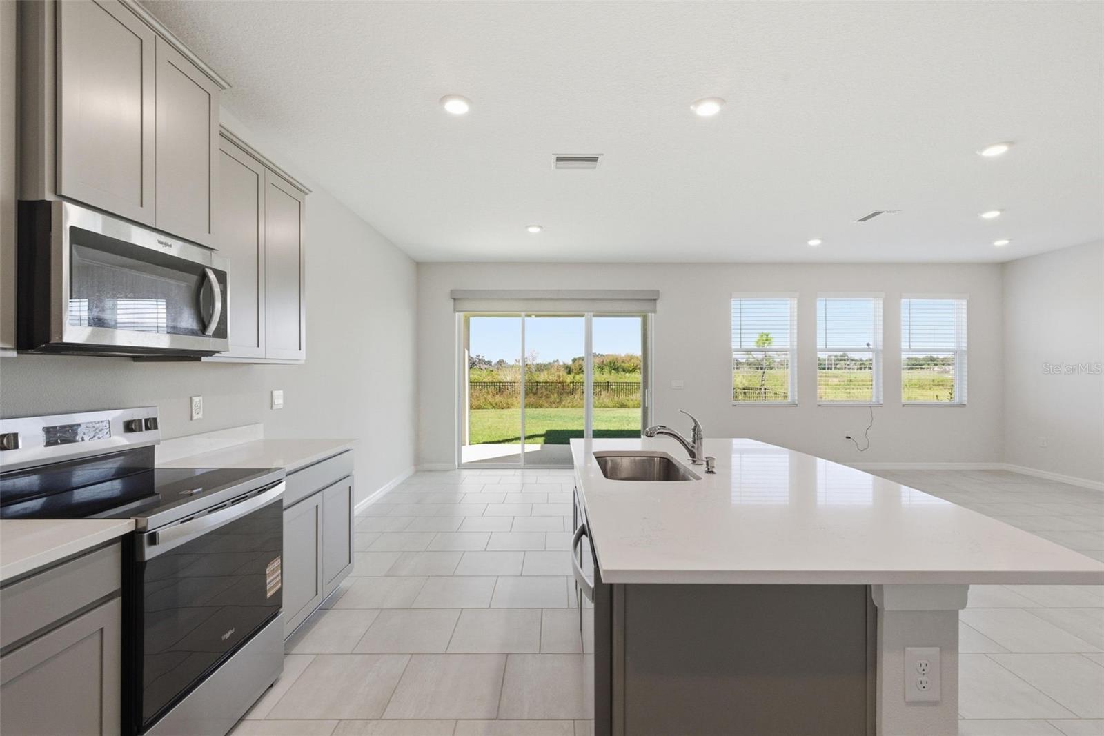 Image 9 of 41 For 32430 Osprey Peak Way