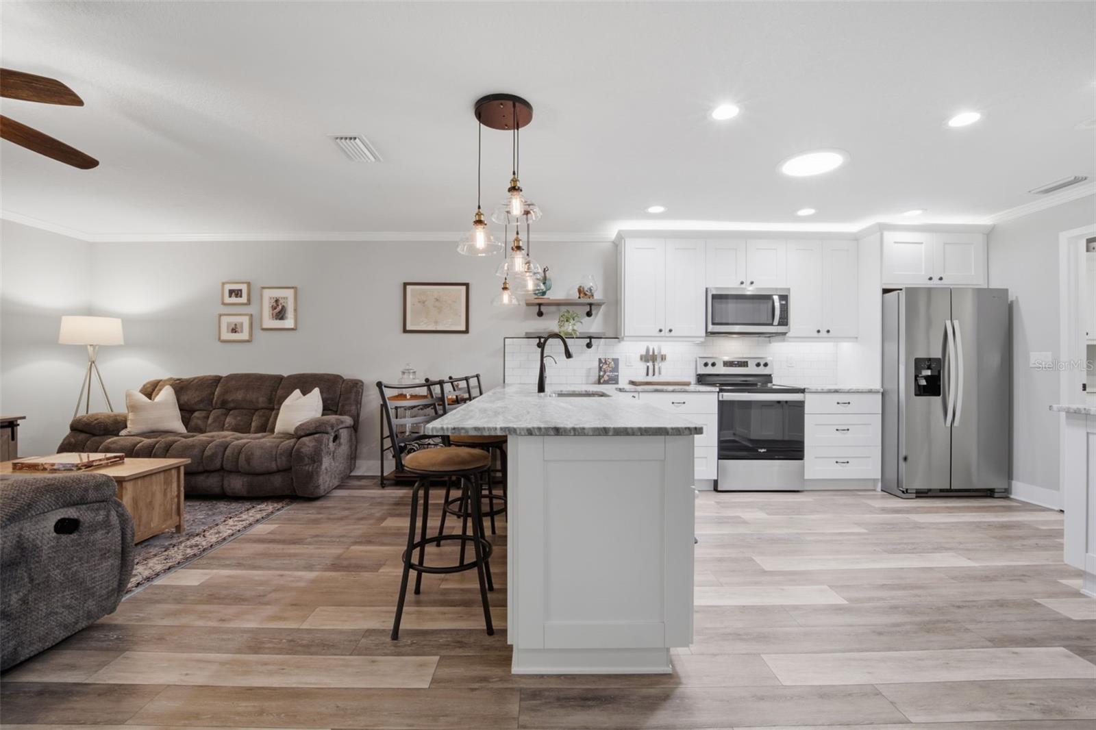 Listing photo id 8 for 1808 Powhatan Avenue