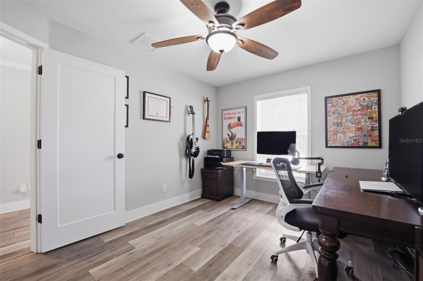 Listing photo id 21 for 1808 Powhatan Avenue