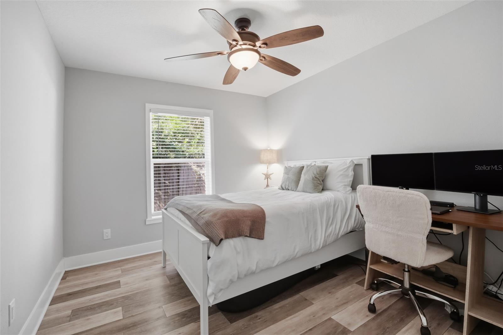 Listing photo id 24 for 1808 Powhatan Avenue