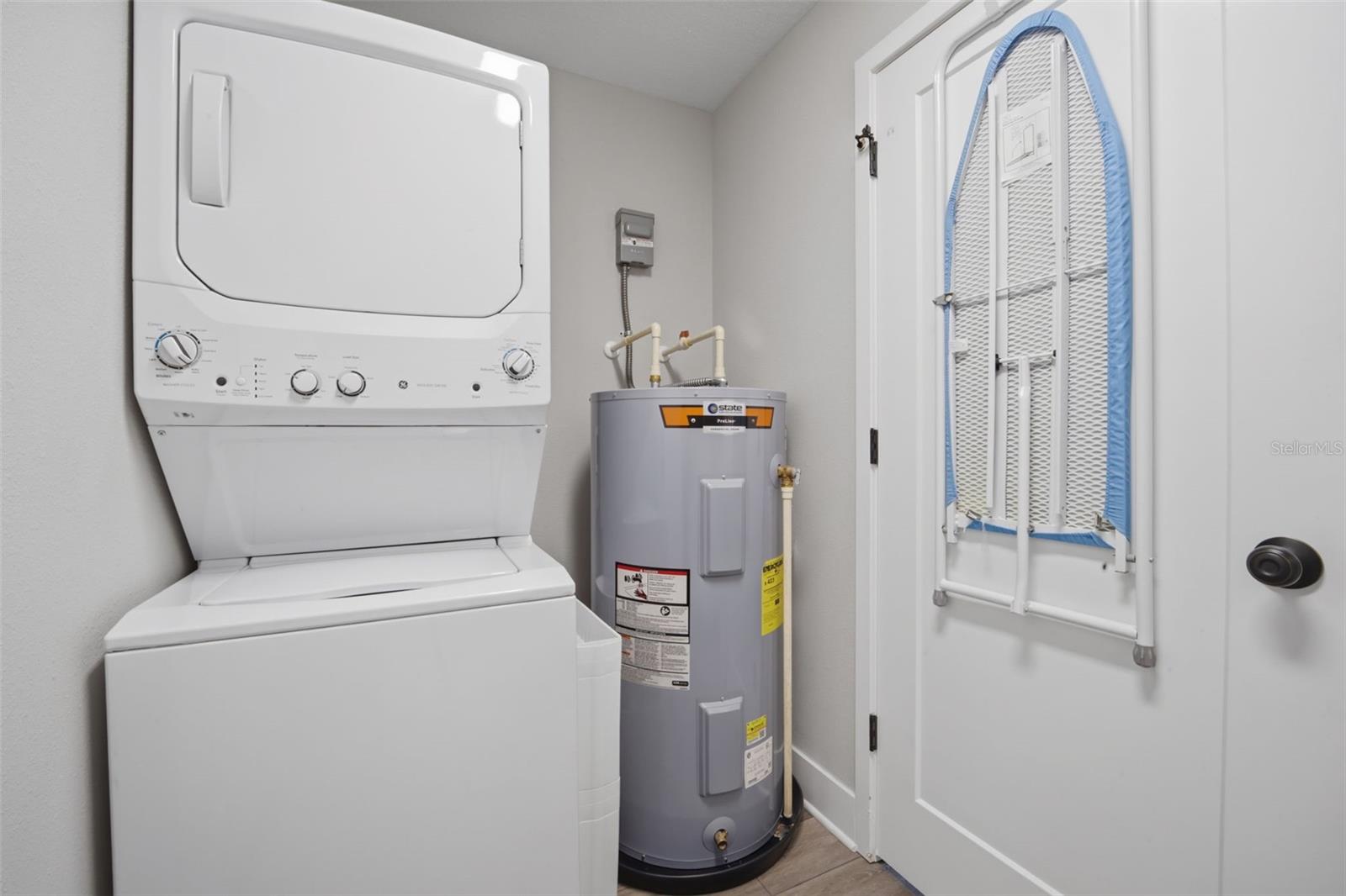 Listing photo id 27 for 1808 Powhatan Avenue