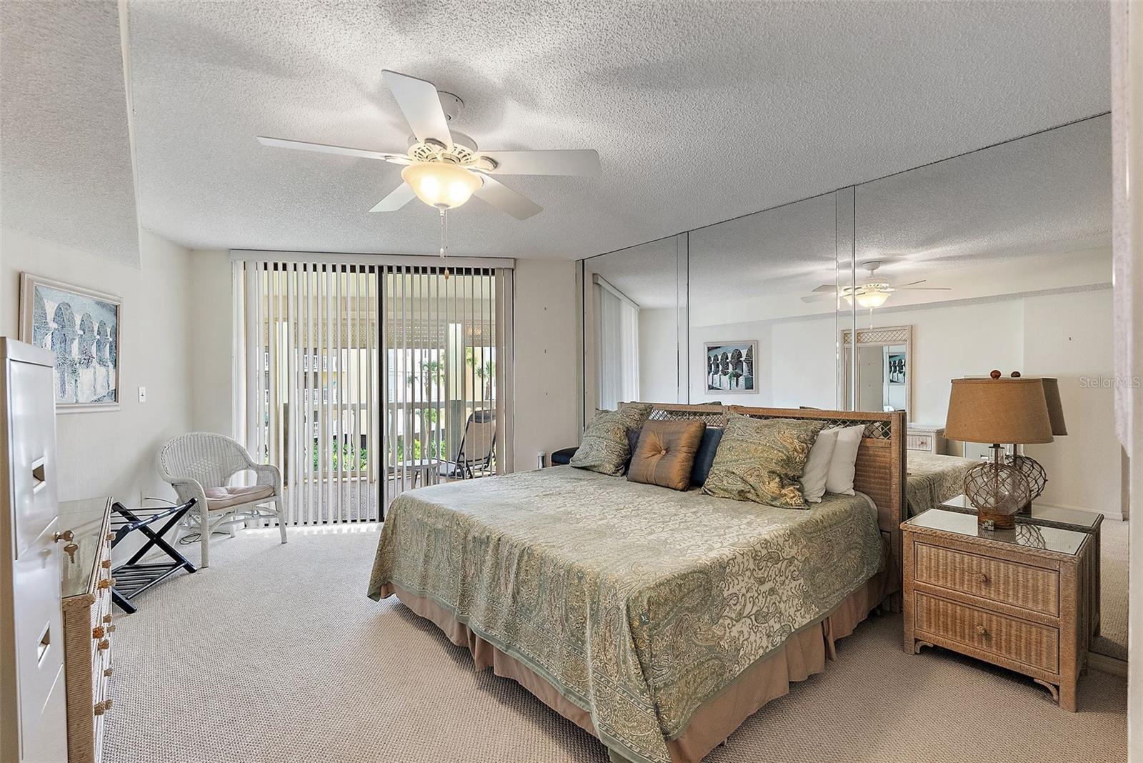 Image 11 of 36 For 6600 Sunset Way 204