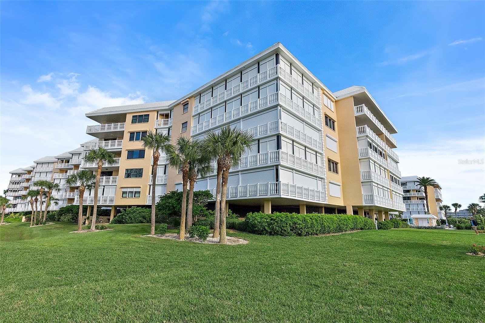 Image 2 of 36 For 6600 Sunset Way 204