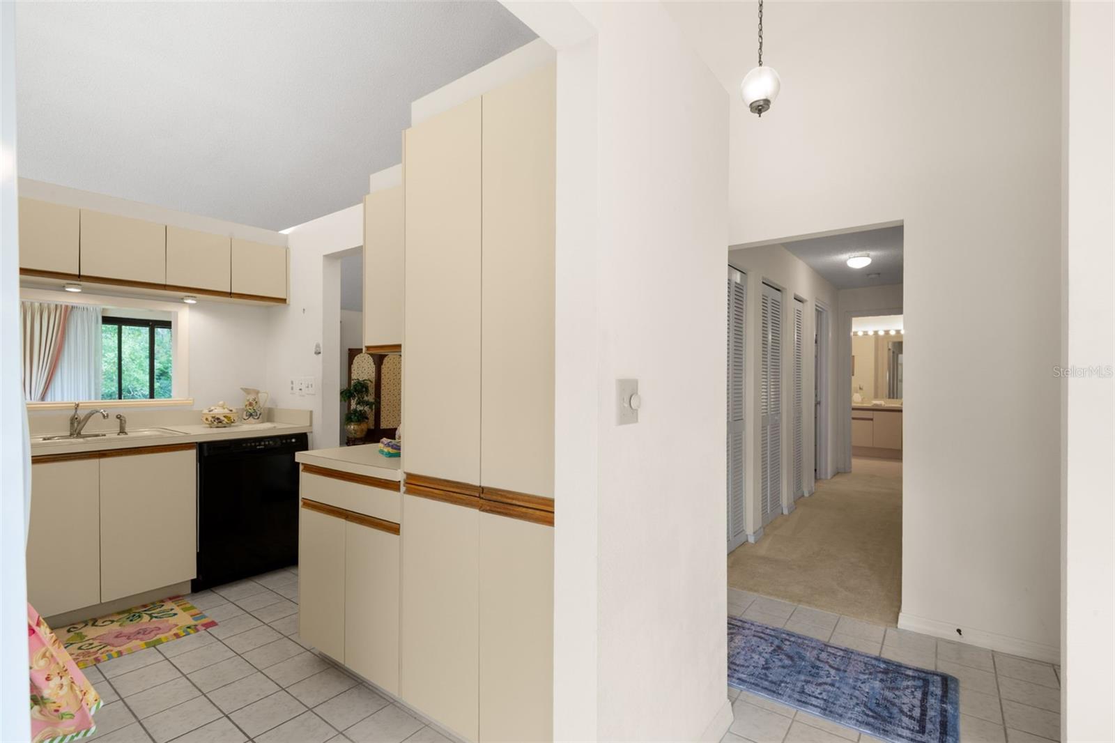 Image 20 of 50 For 1801 Lake Road 6a