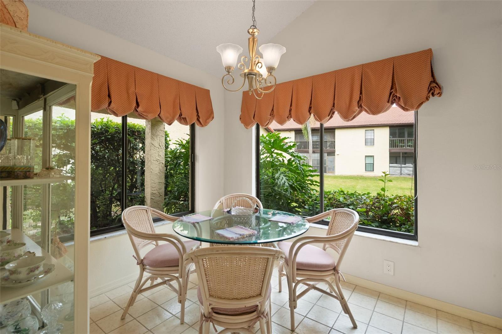 Image 22 of 50 For 1801 Lake Road 6a