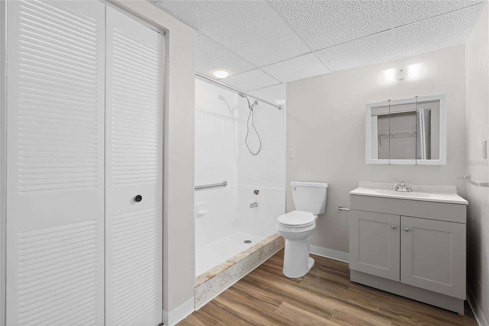 Image 13 of 17 For 411 1st Avenue N 510