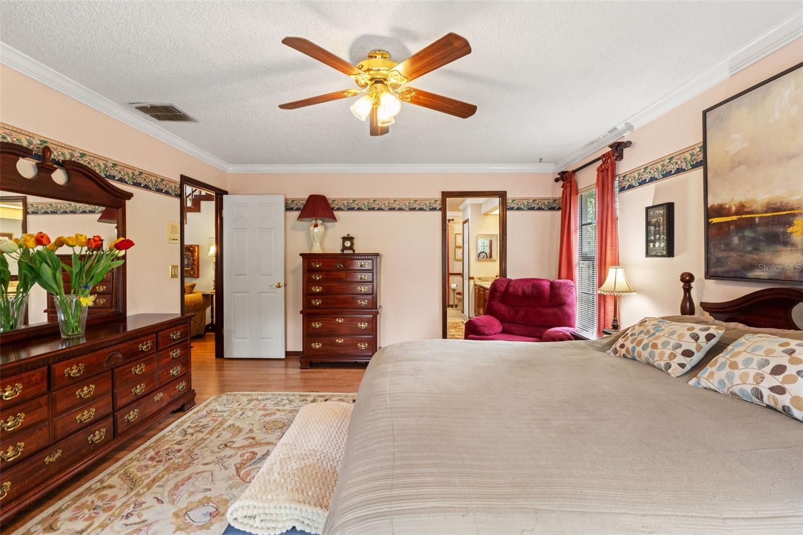 Image 21 of 70 For 13303 Don Loop