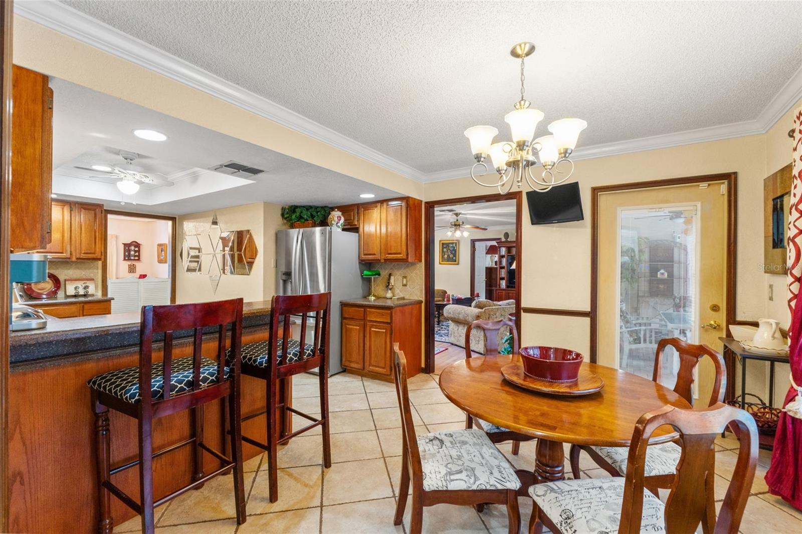 Image 27 of 70 For 13303 Don Loop