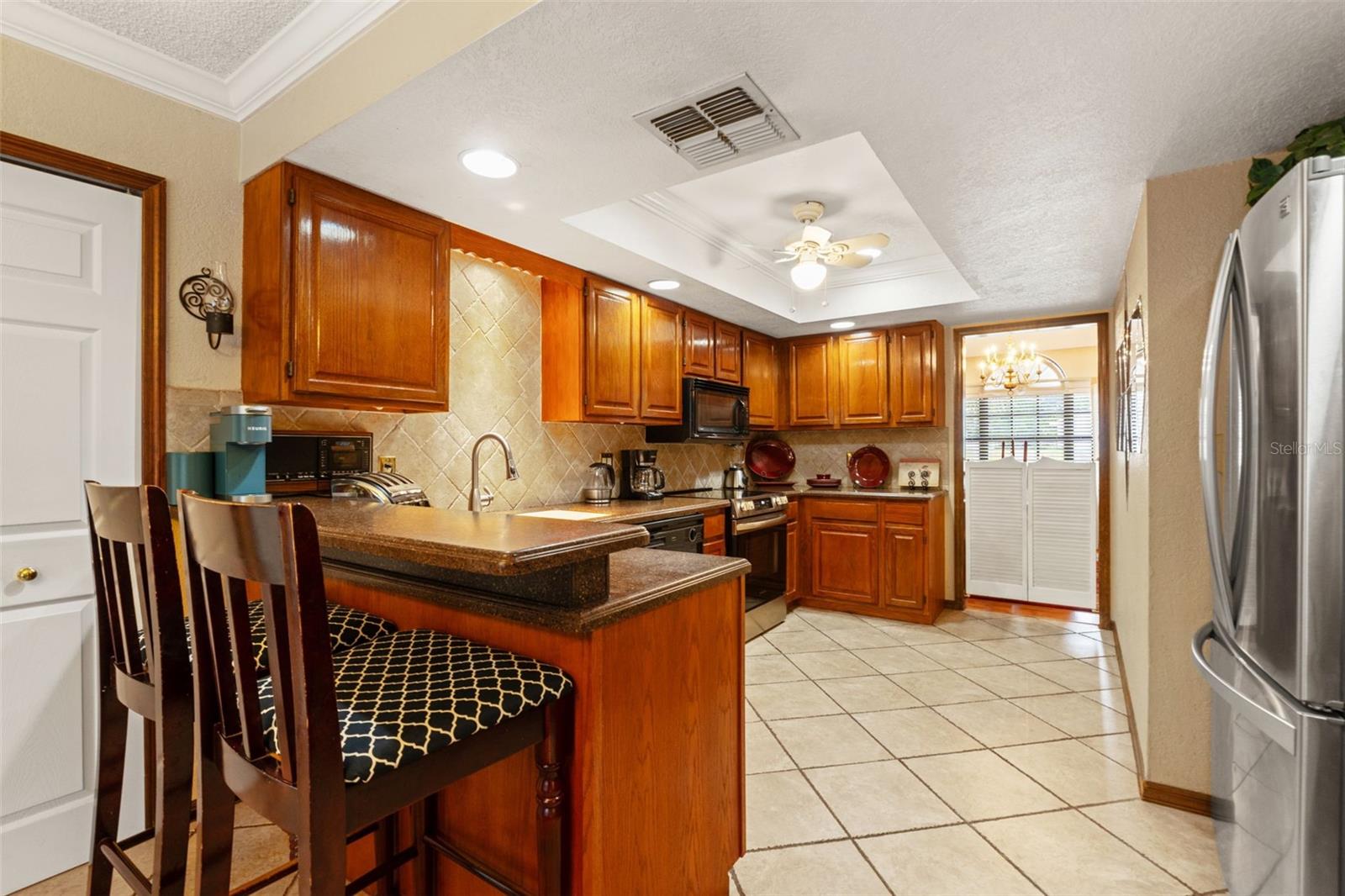 Image 30 of 70 For 13303 Don Loop