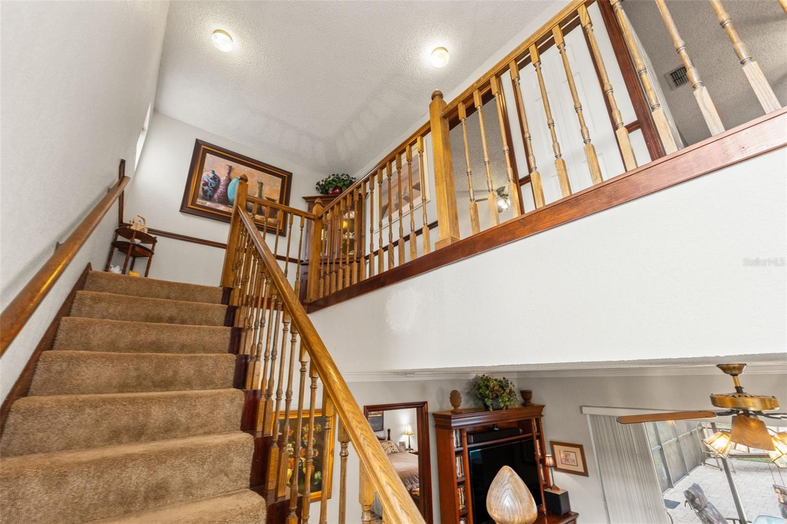 Image 35 of 70 For 13303 Don Loop