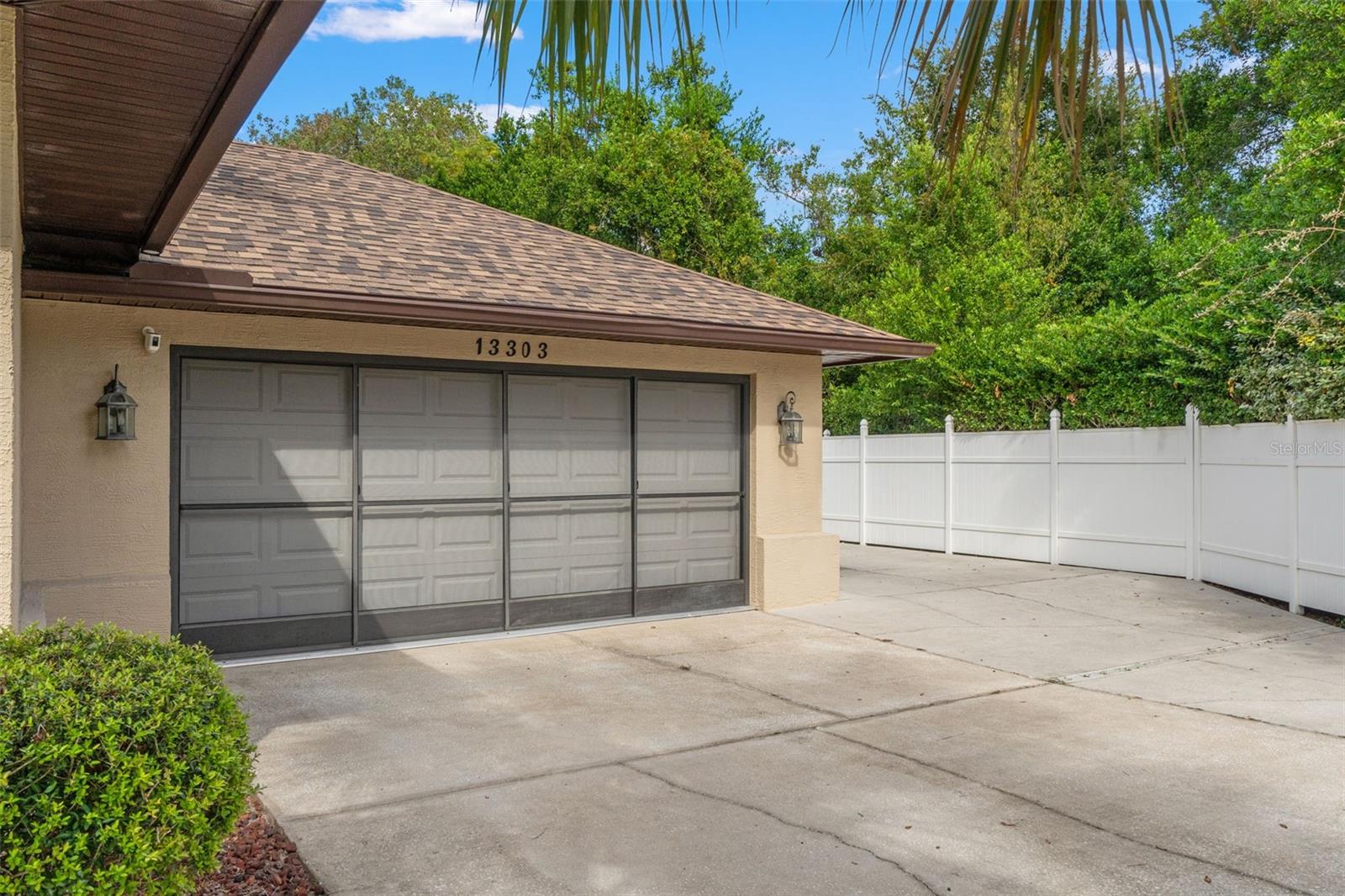 Image 4 of 70 For 13303 Don Loop