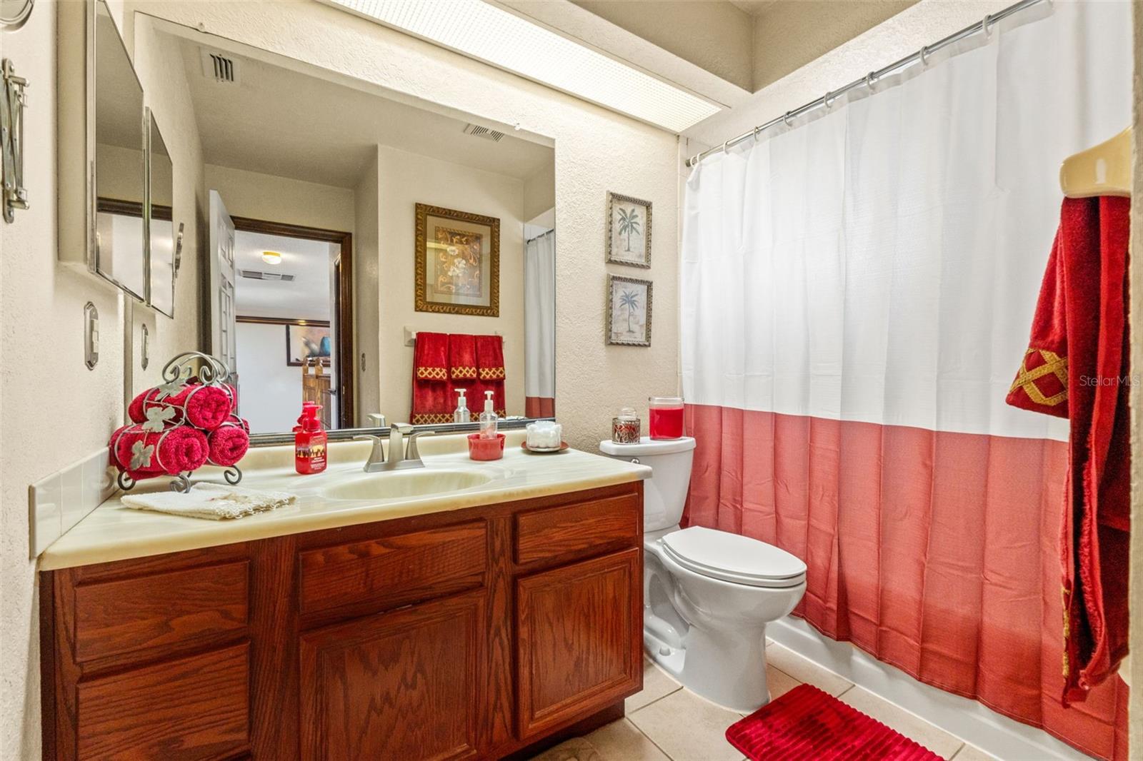 Image 44 of 70 For 13303 Don Loop