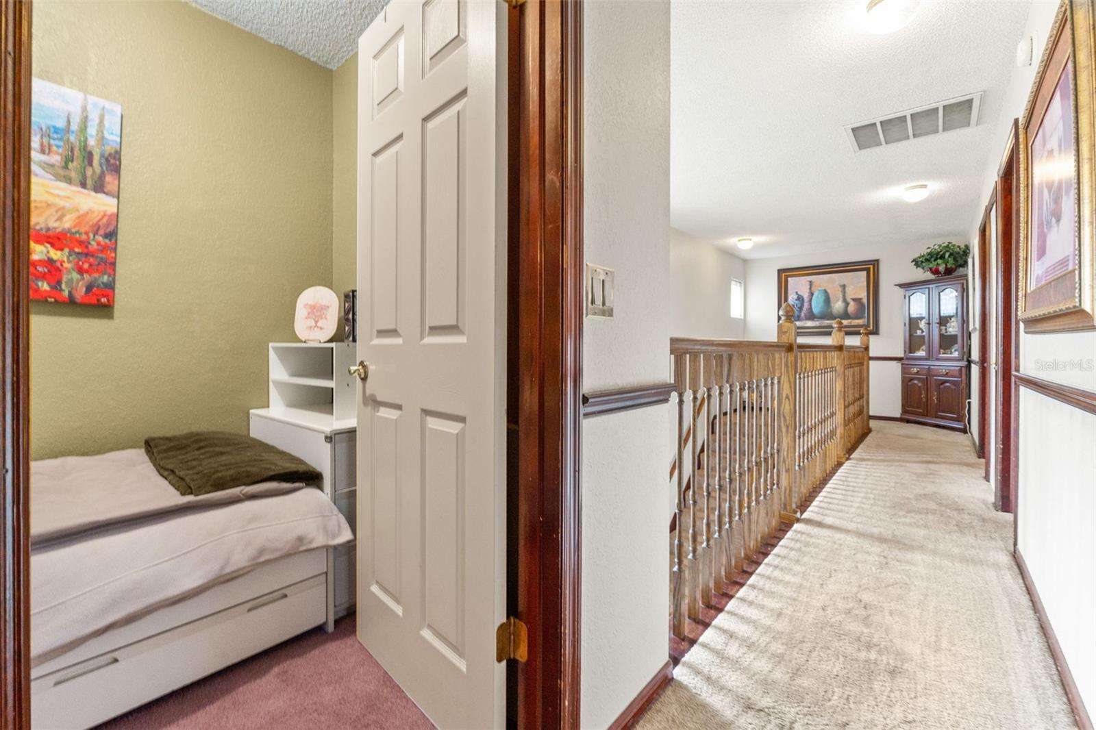 Image 45 of 70 For 13303 Don Loop