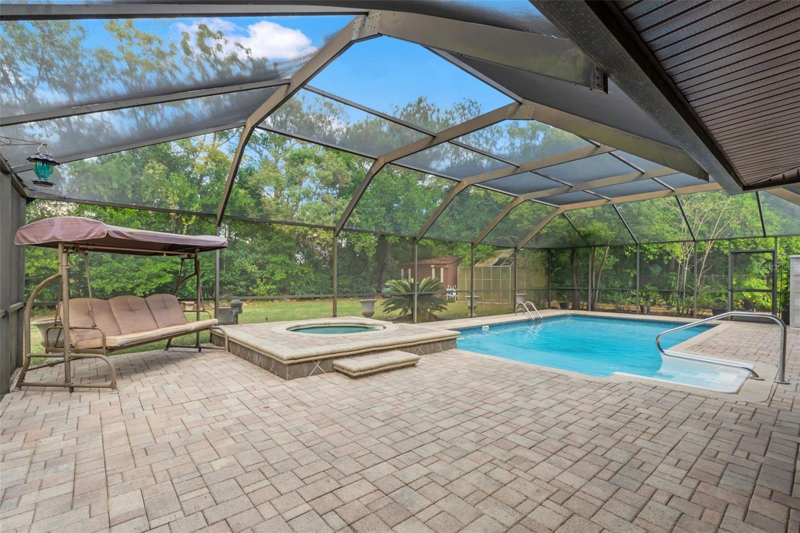 Image 54 of 70 For 13303 Don Loop