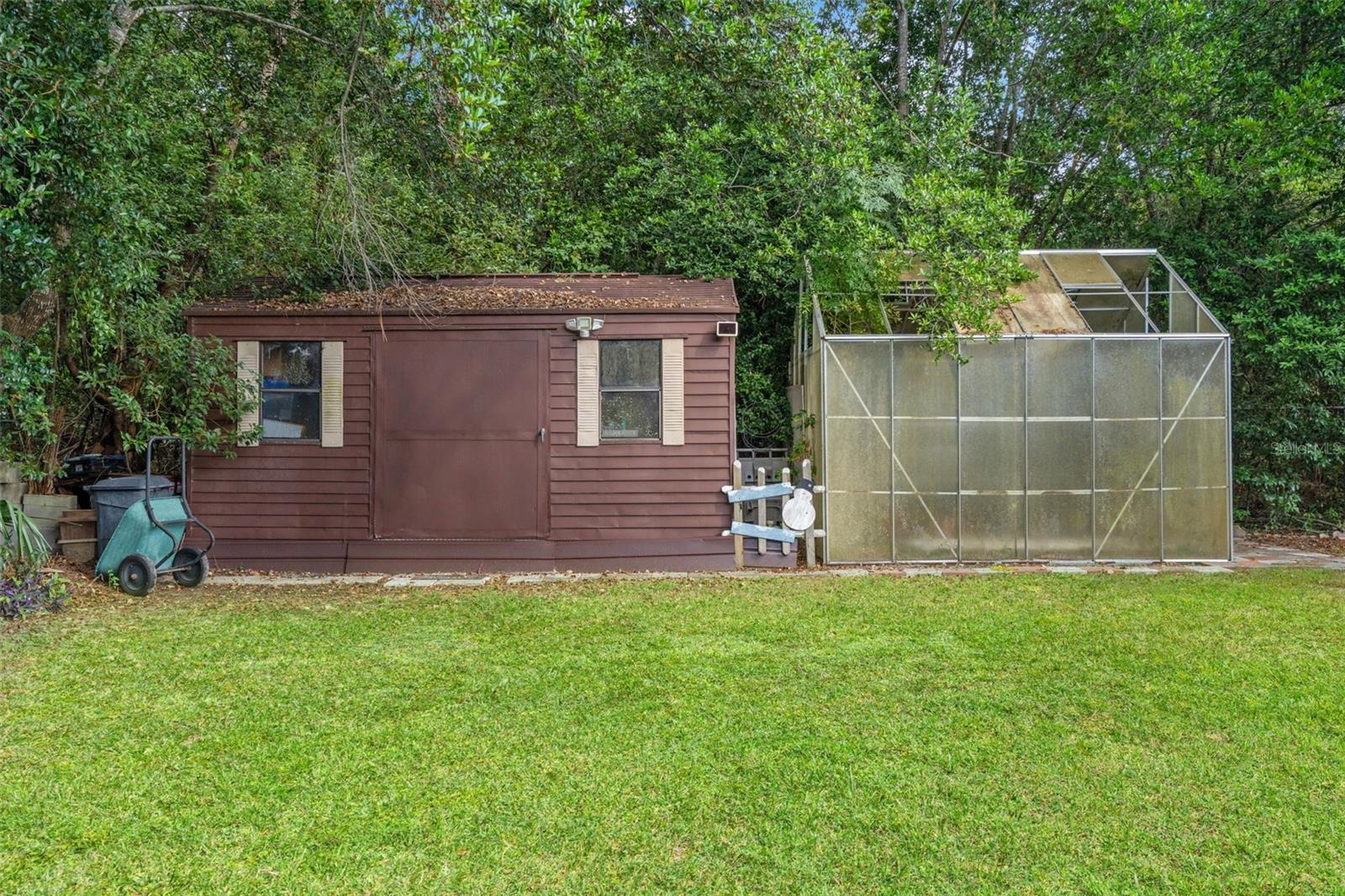 Image 56 of 70 For 13303 Don Loop