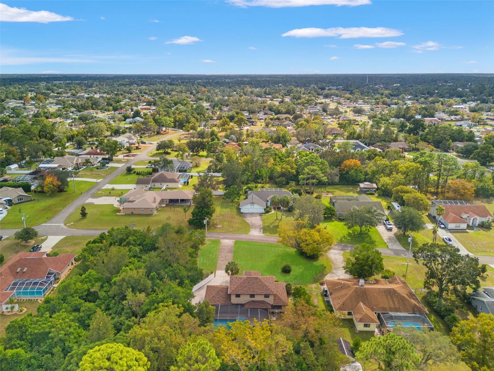 Image 62 of 70 For 13303 Don Loop