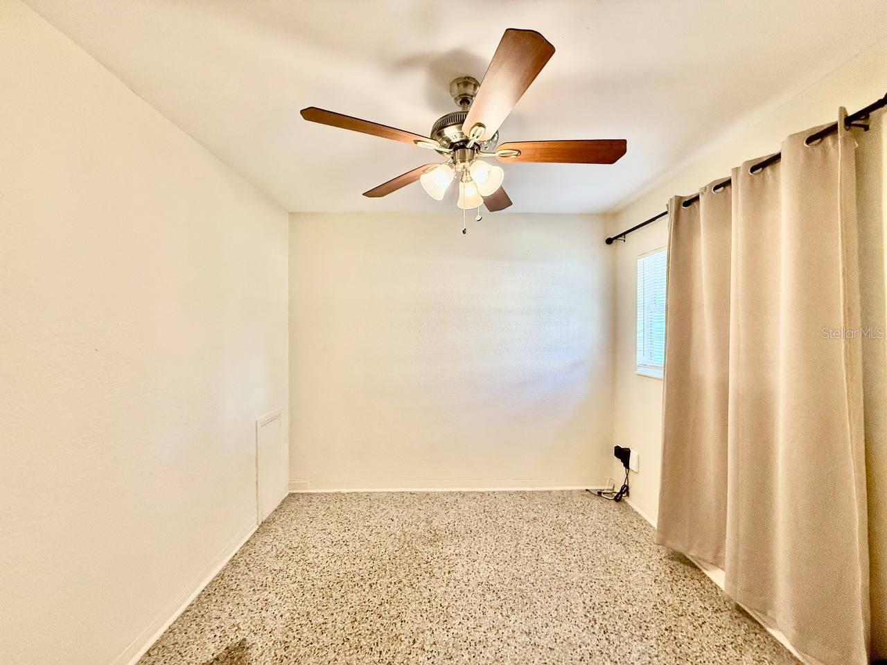 Image 16 of 21 For 255 38th Avenue Se