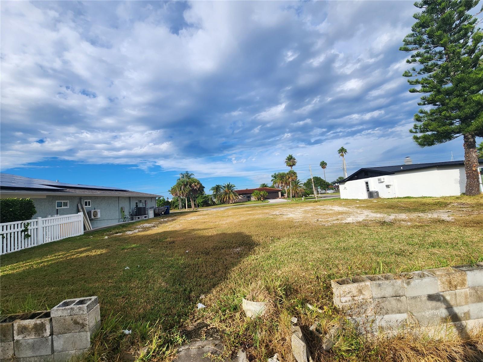 Image 13 of 18 For 3532 Floramar Terrace