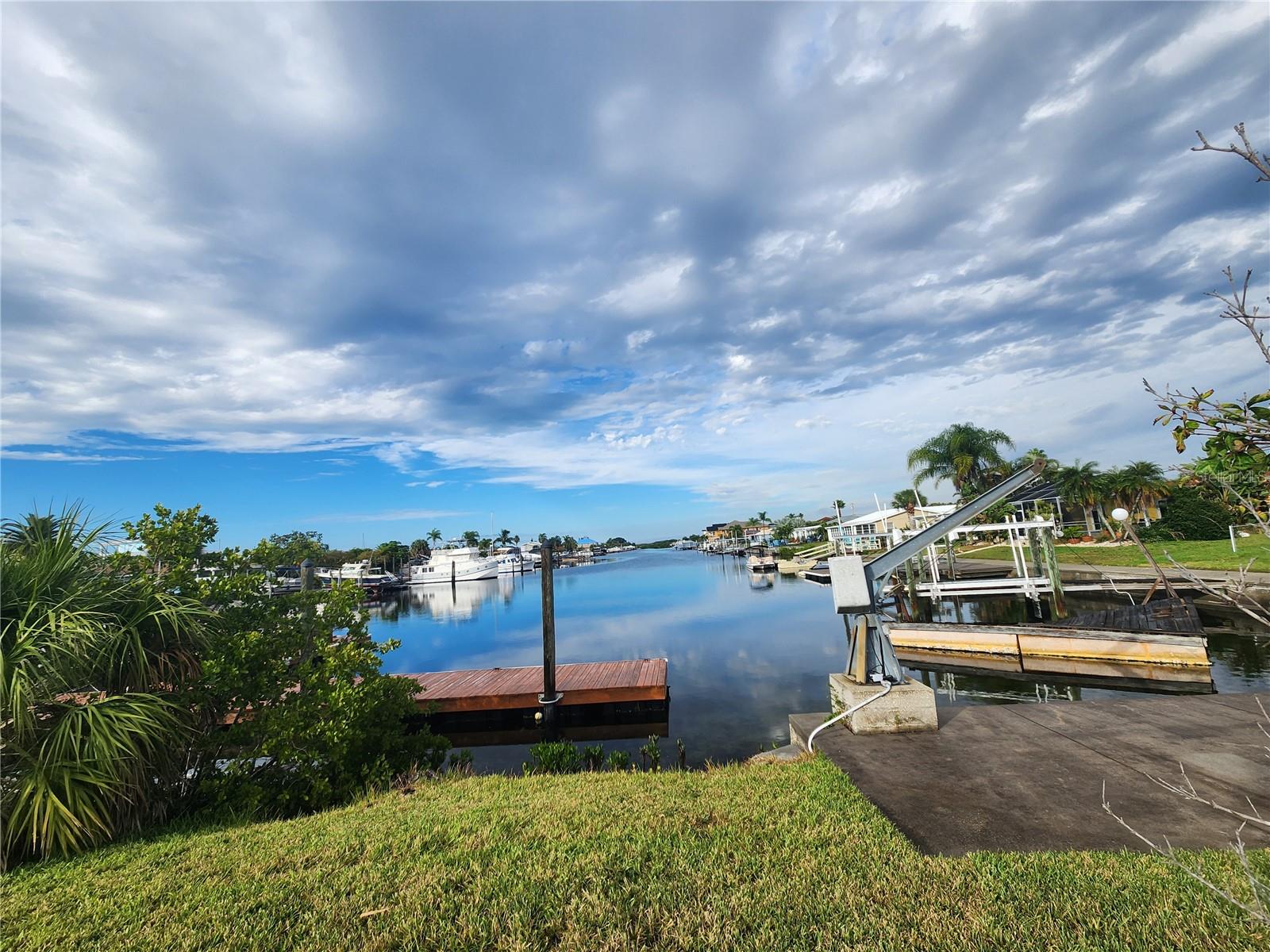 Image 3 of 18 For 3532 Floramar Terrace