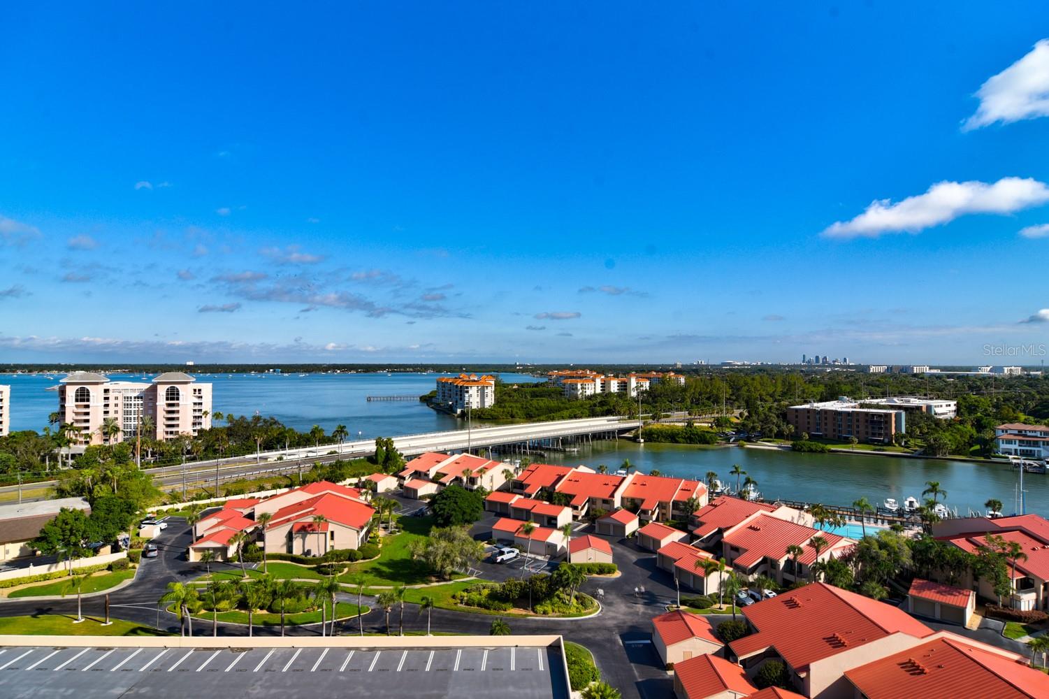 Image 19 of 42 For 4900 Brittany Drive S 1409