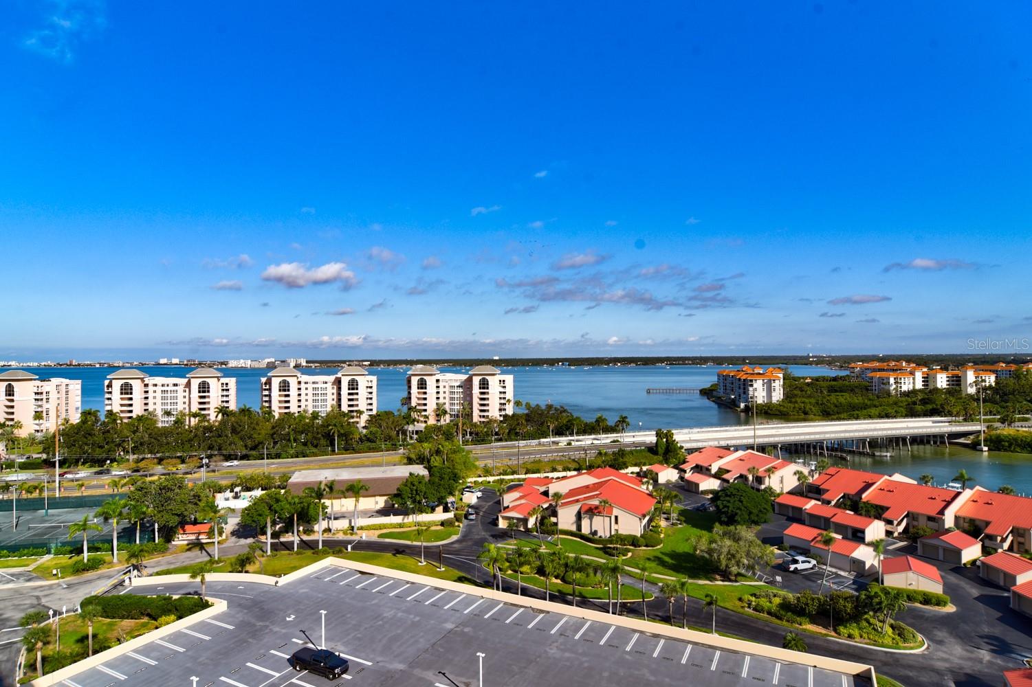 Image 21 of 42 For 4900 Brittany Drive S 1409