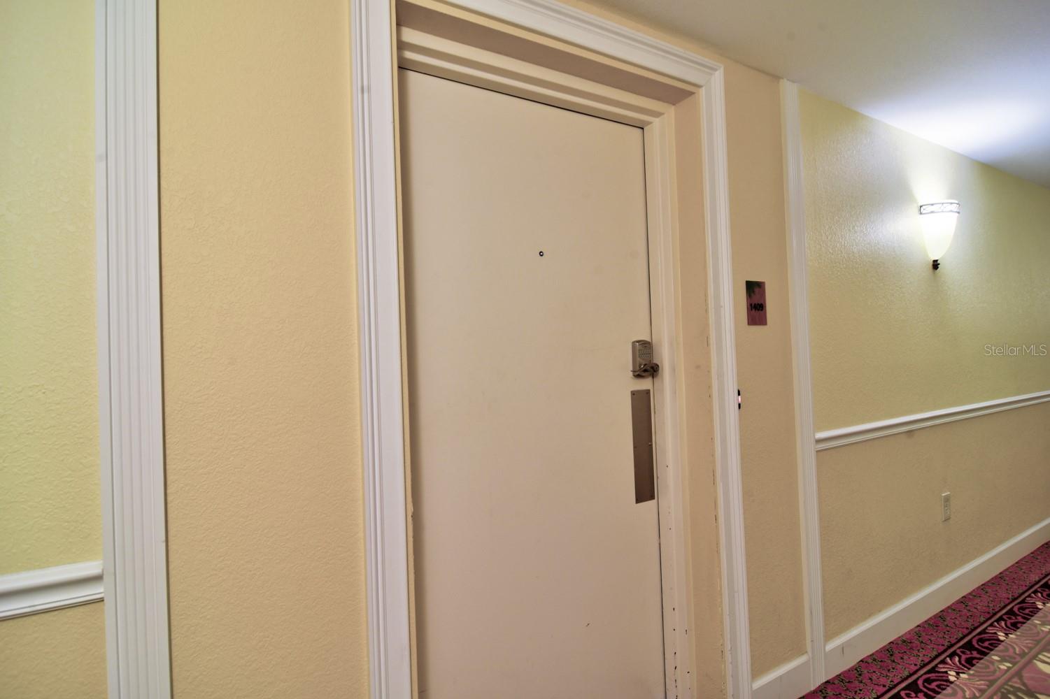 Image 22 of 42 For 4900 Brittany Drive S 1409